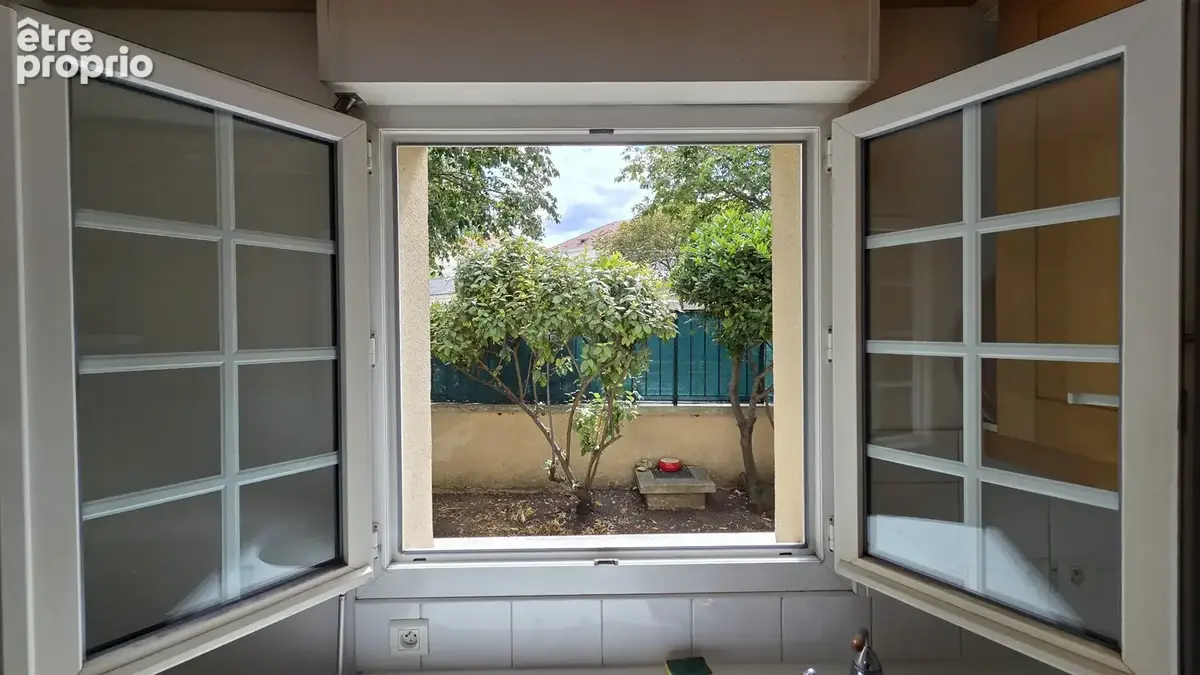 Appartement 2 pièces 49 m2 - Terrasse - Cave - Parking - photo 9