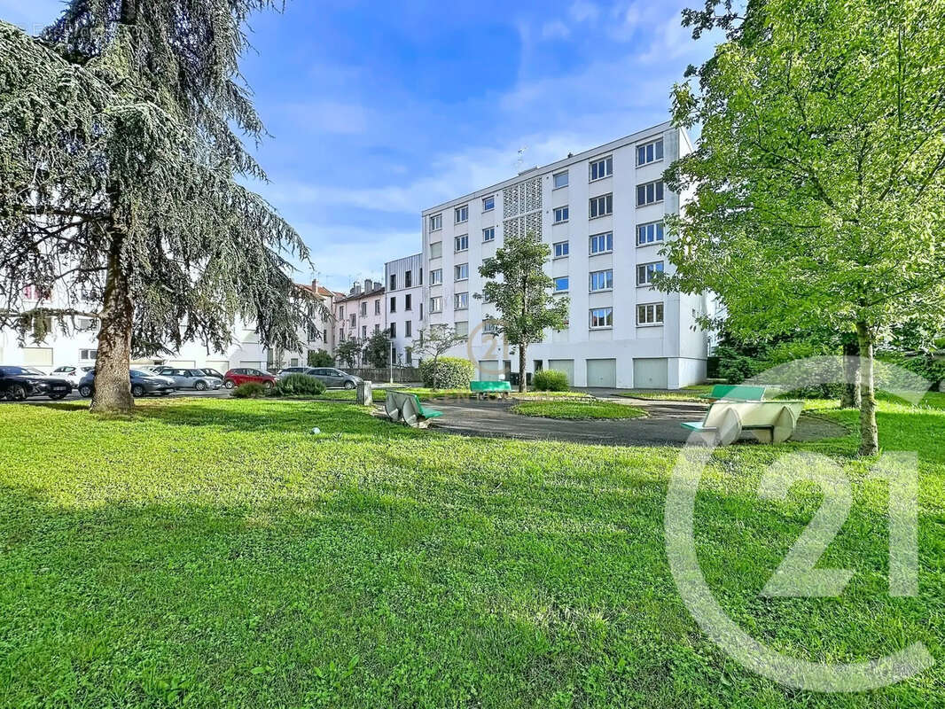 Appartement à LYON-8E