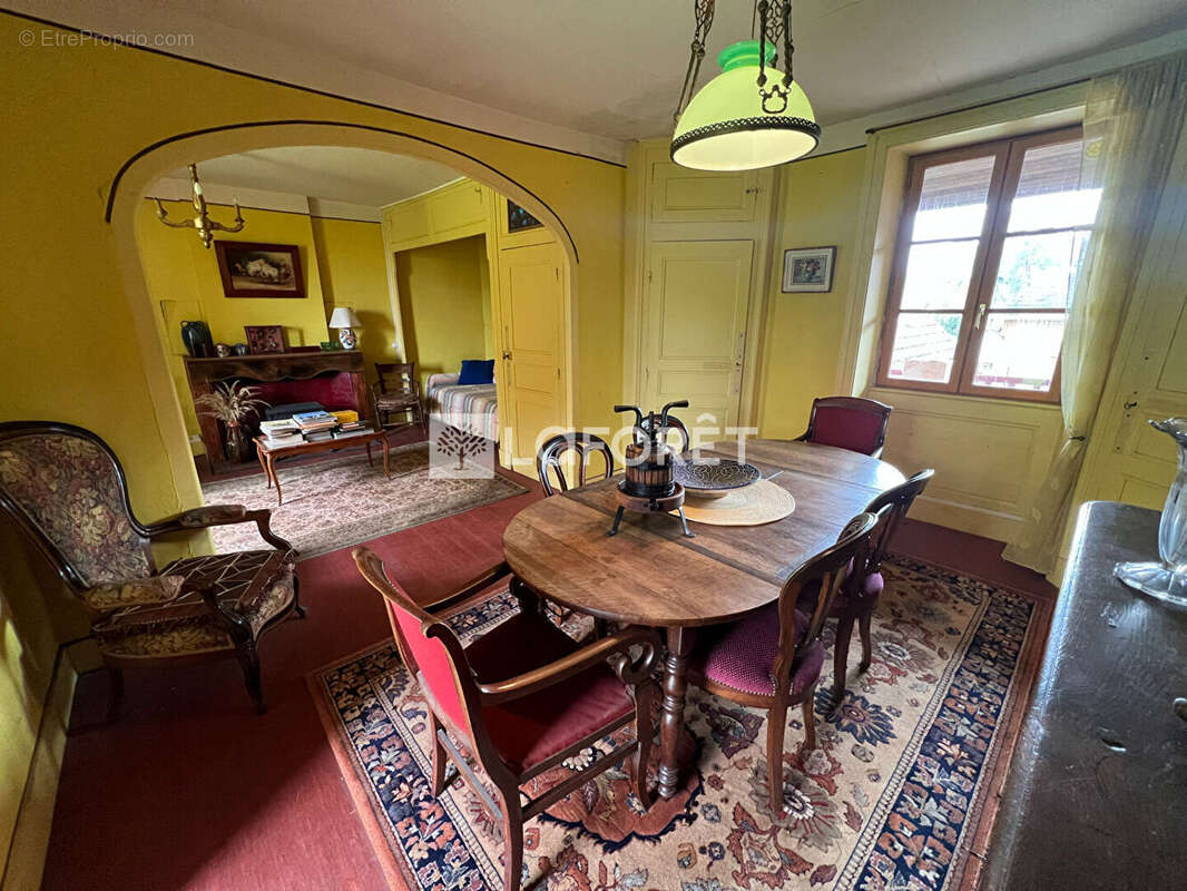 Maison à MESSIA-SUR-SORNE