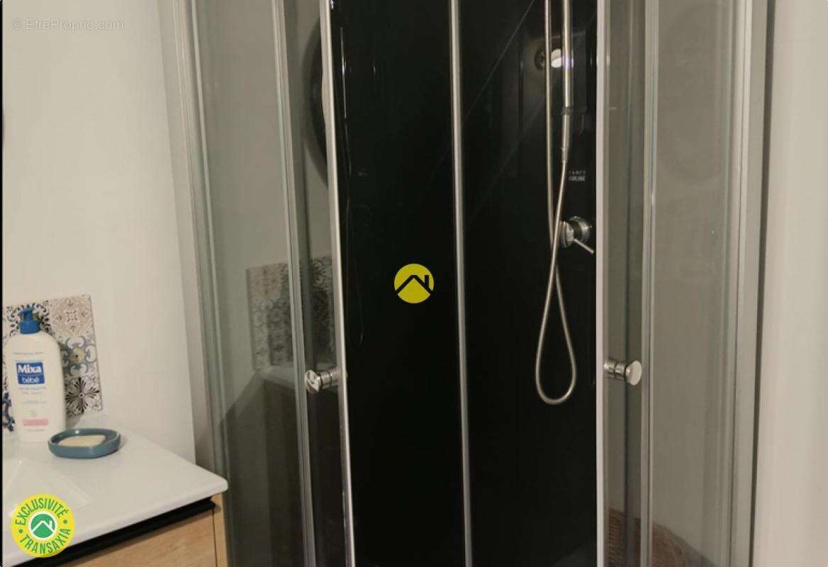 Maison à LE VEURDRE