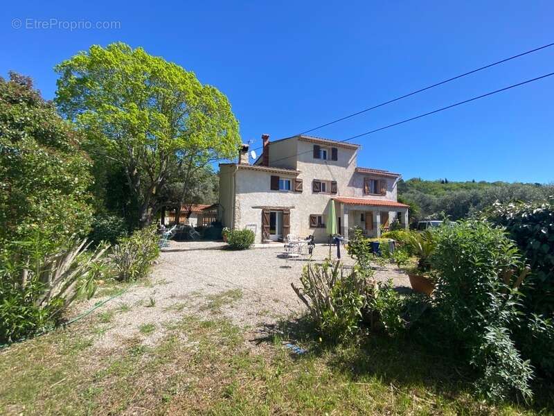 Maison à MONTAUROUX