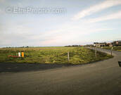 Terrain à CRESSERONS