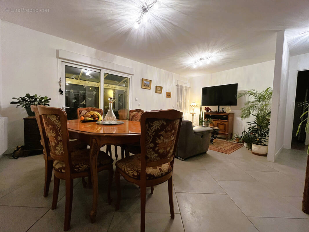 Maison à MAINVILLIERS