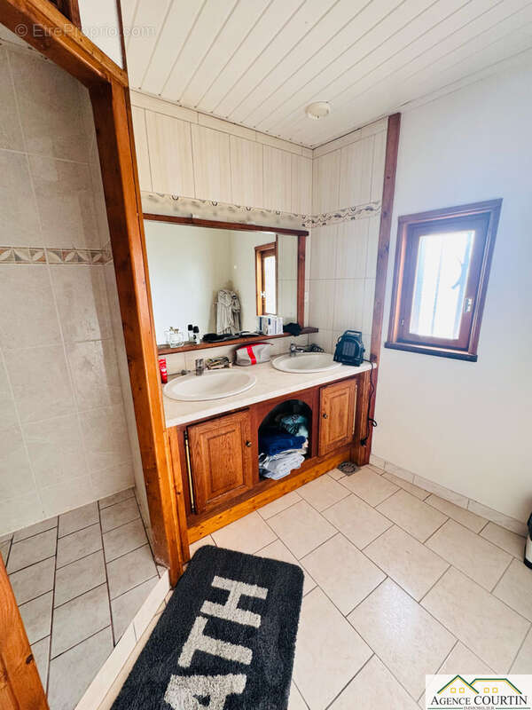 Ensemble immobilier - photo 8