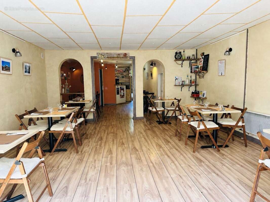 99 m² à Laragne-Monteglin  - photo 4