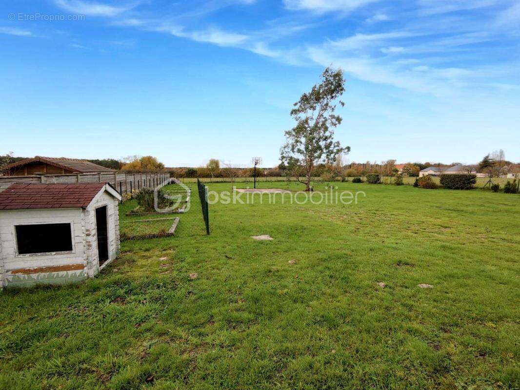 Grande maison familiale de 193 m² – 5 chambres – Terrain de 2 488 m² sans vis-à-vis - photo 2