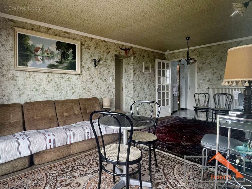 Ensemble immobilier 334 m² + terrains constructibles  Idéal investisseur ou famille nombreuse - photo 8