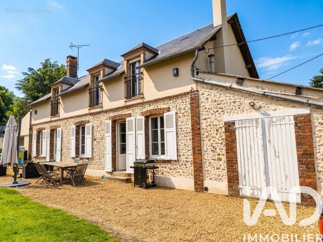 Photo 1 - Maison à SAINT-PREST