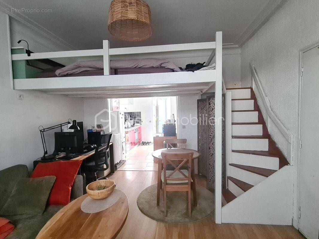 Appartement à ETRECHY
