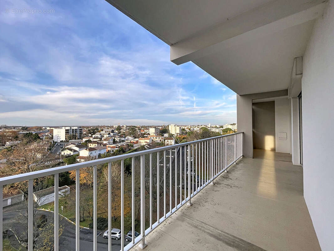 Appartement à BORDEAUX