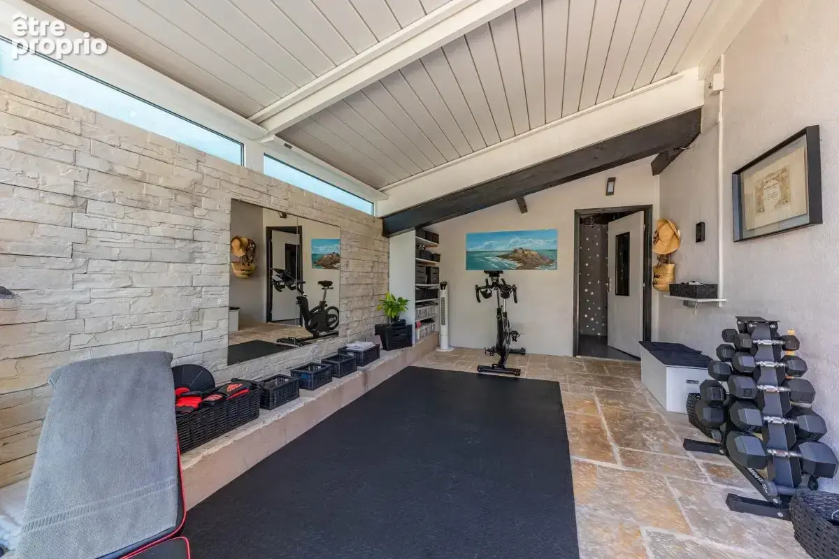 Villa moderne avec vue mer, piscine et garage à vendre à six-fours - french riviera - photo 21