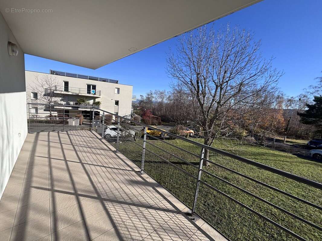 Appartement à CEYRAT