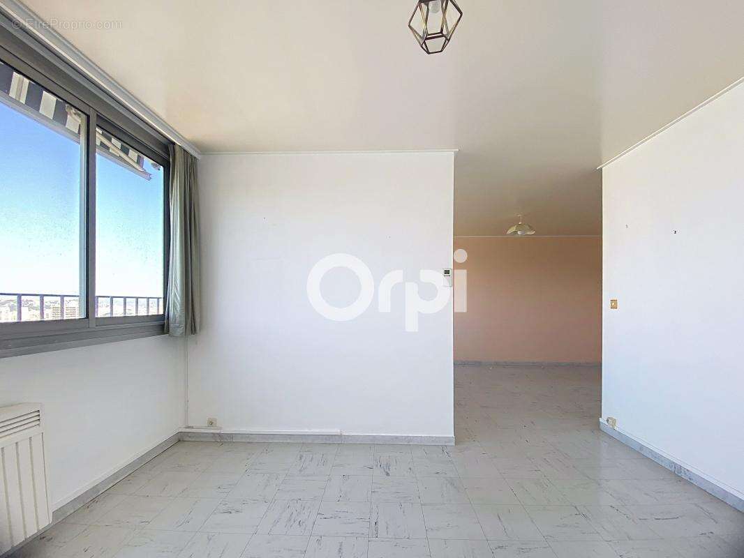 Appartement avec Garage et vue mer à Vendre - photo 12