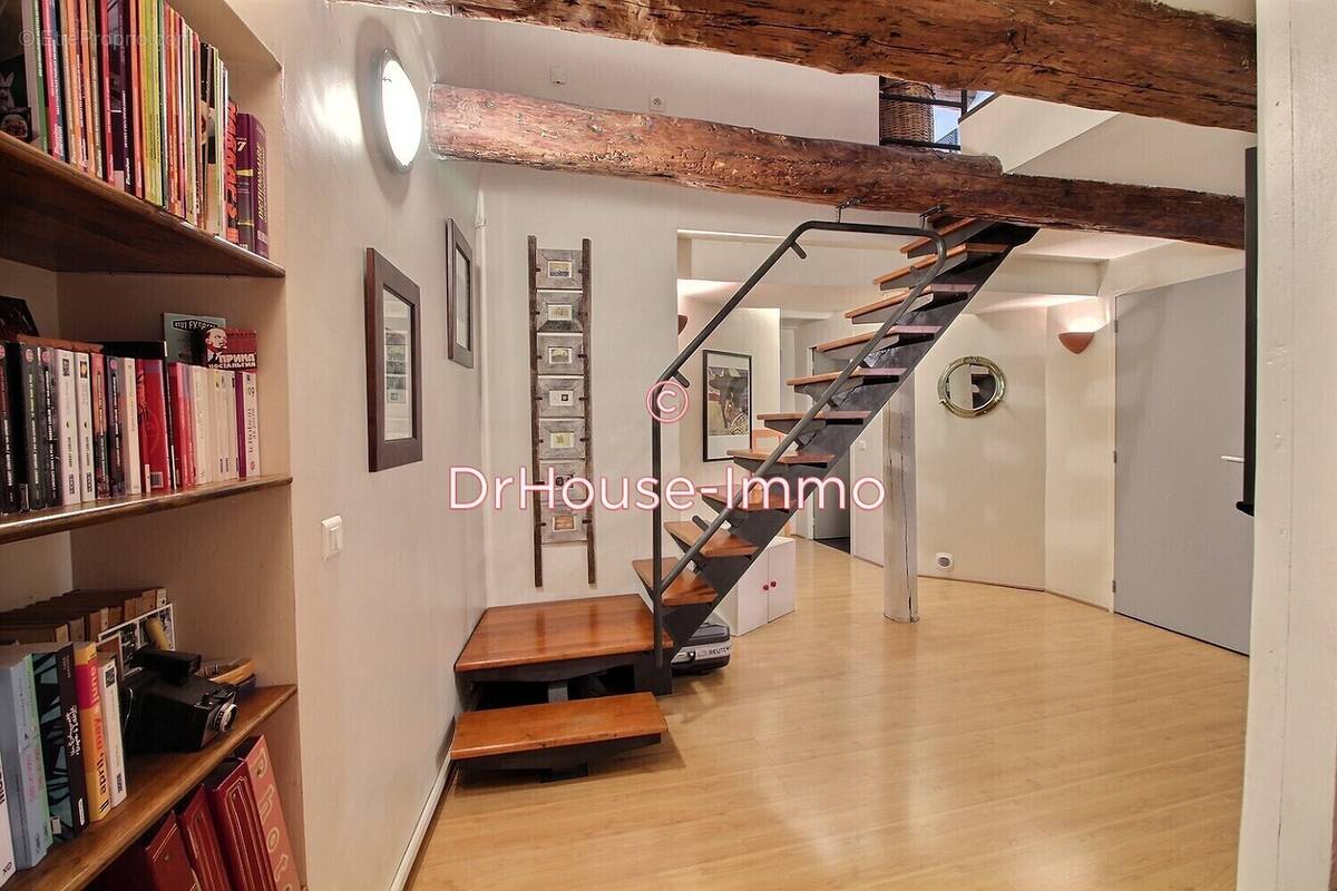 Appartement à MARSEILLE-2E