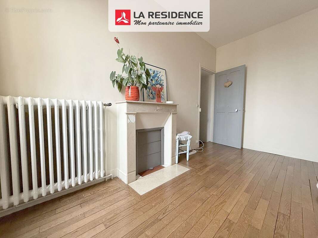 Maison à BENNECOURT