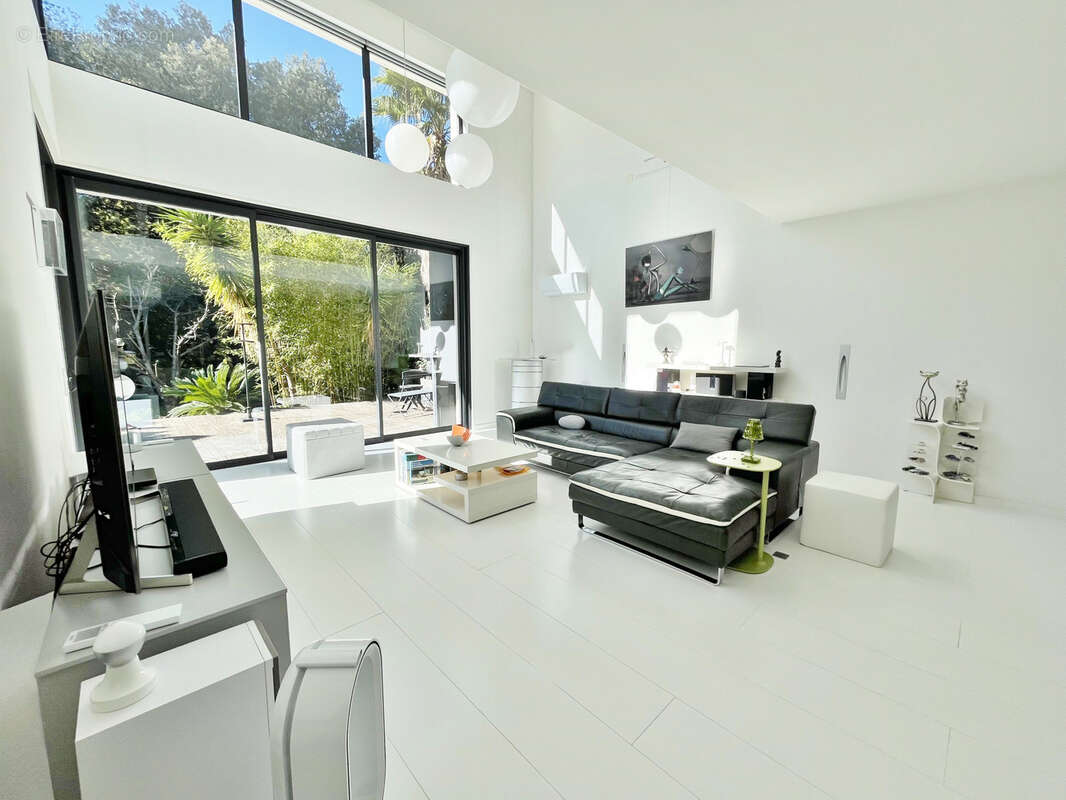 Maison à SAINT-RAPHAEL