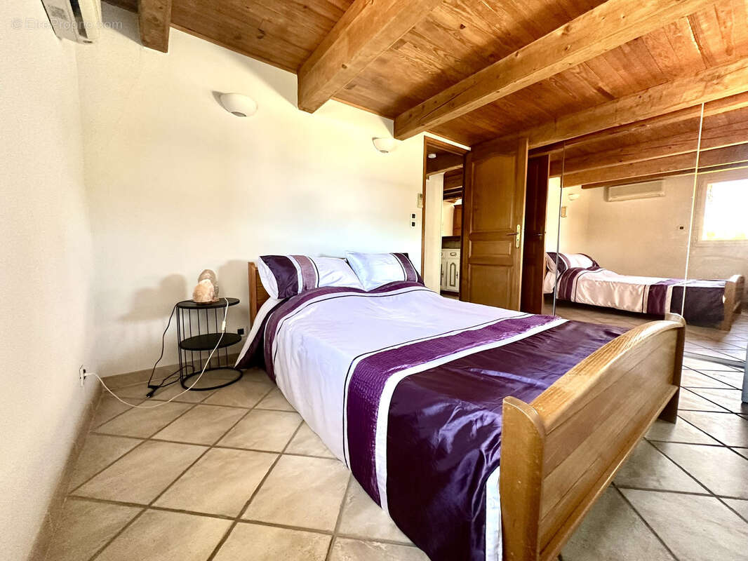 Villa d'exception 7 pieces de 192 m2 avec piscine a toit ouvrant a puget-sur-argens - photo 15
