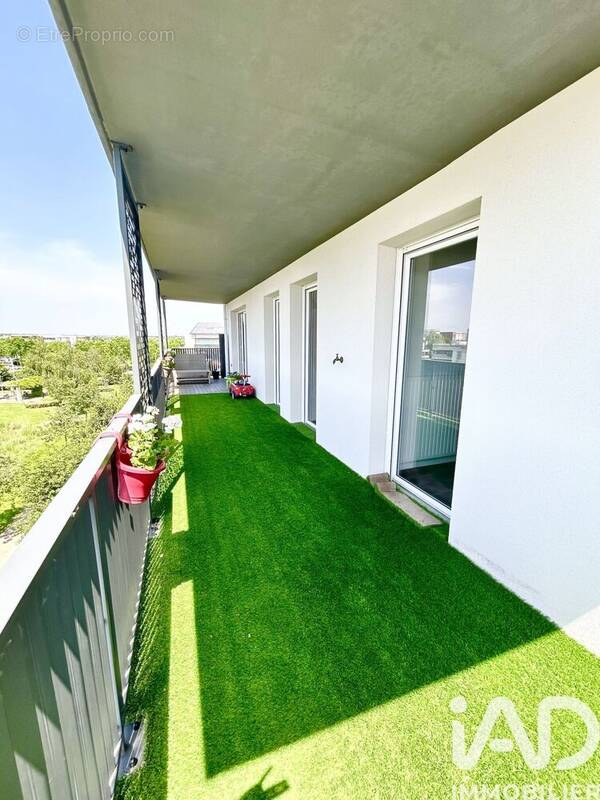 Photo 1 - Appartement à LIEUSAINT