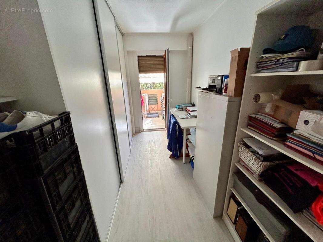 À vendre – appartement 4 pièces 77m2 rénové à fréjus - photo 8