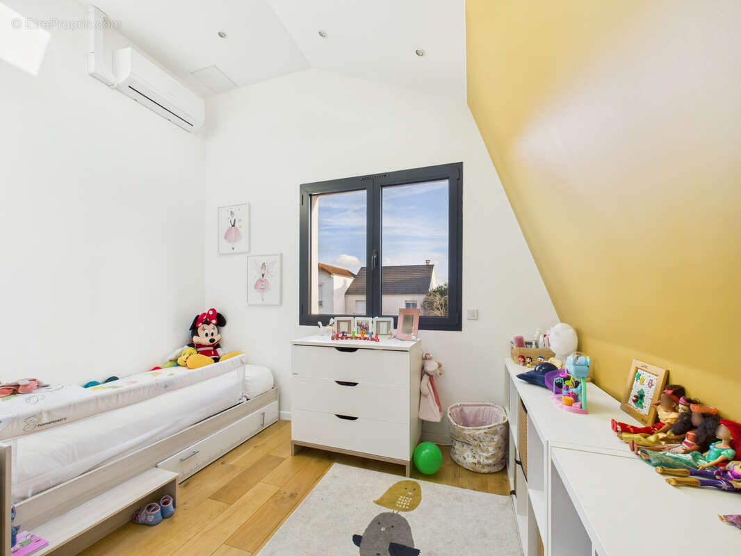 Maison à SARTROUVILLE