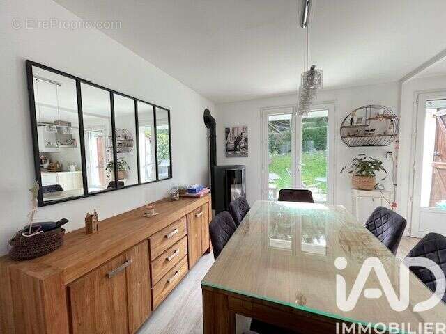 Maison 86 m² à Coubron  - photo 2