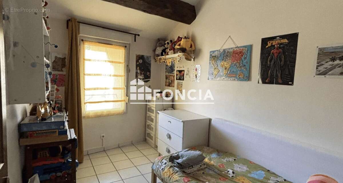 Appartement à COURTHEZON