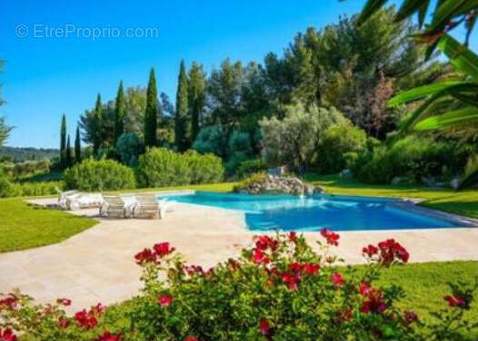 Maison à LE CASTELLET