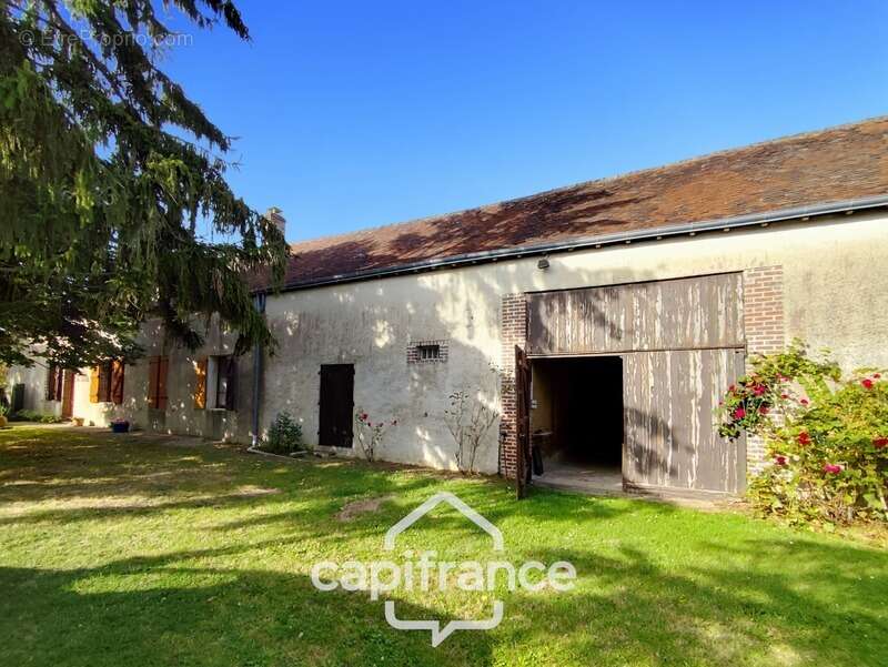 Longère à vendre 5 pièces EVAILLE (72)  -  terrain de 2309 m² - photo 2