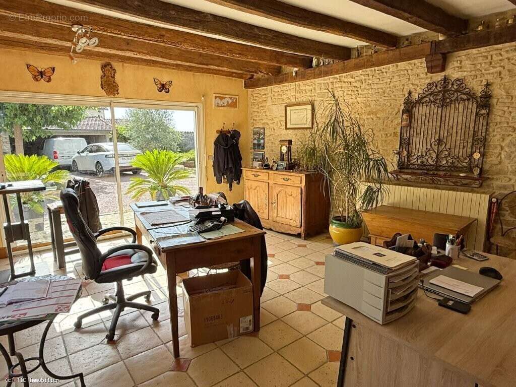 Maison à VERTEUIL-SUR-CHARENTE