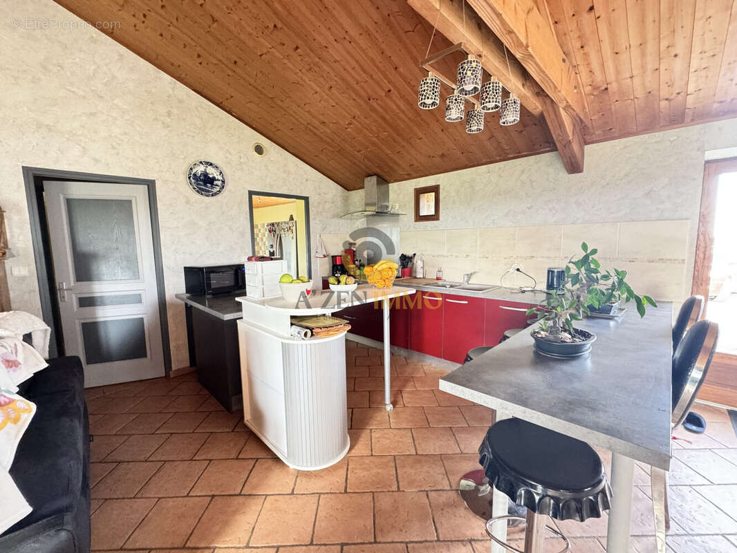 Maison à CHAILLE-LES-MARAIS