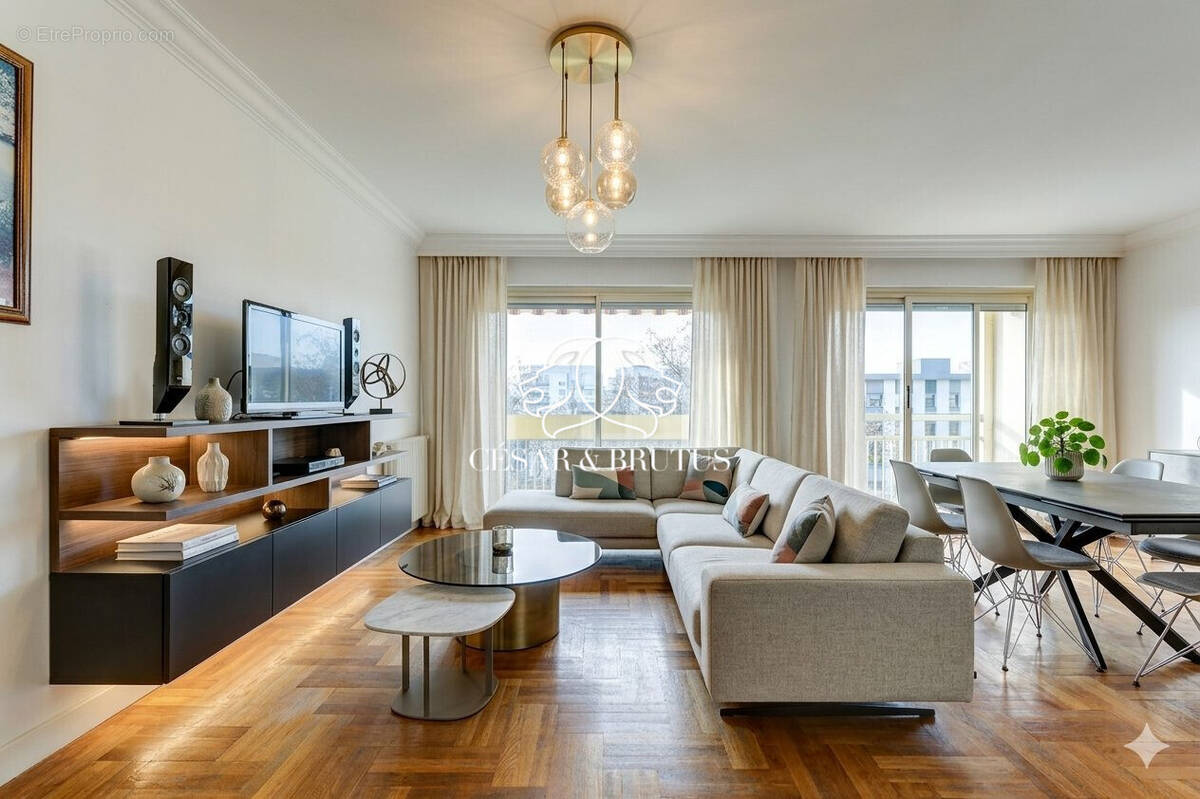 Appartement à LYON-8E