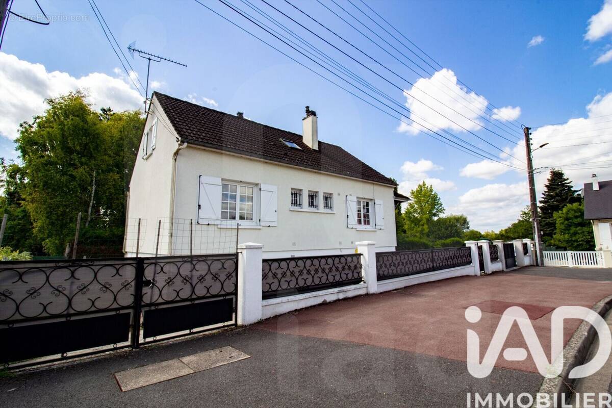 Photo 1 - Maison à AMILLY