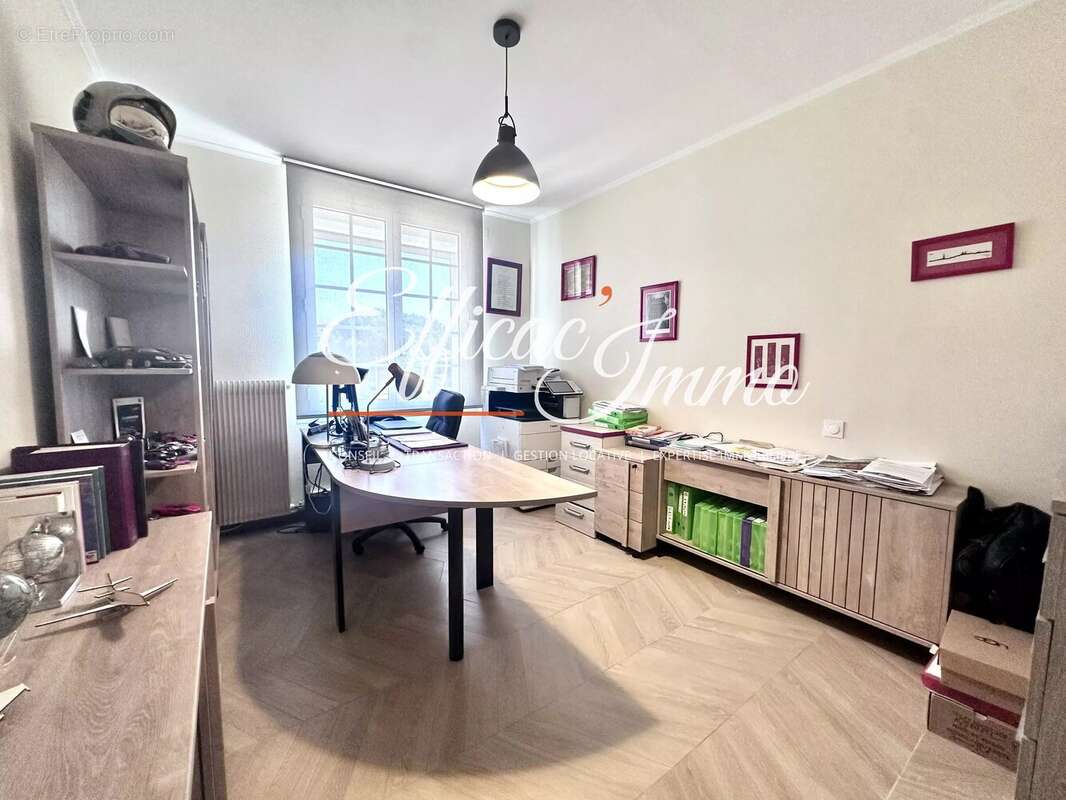 Immeuble prestige en monopropriété– Jardin constructible - photo 10