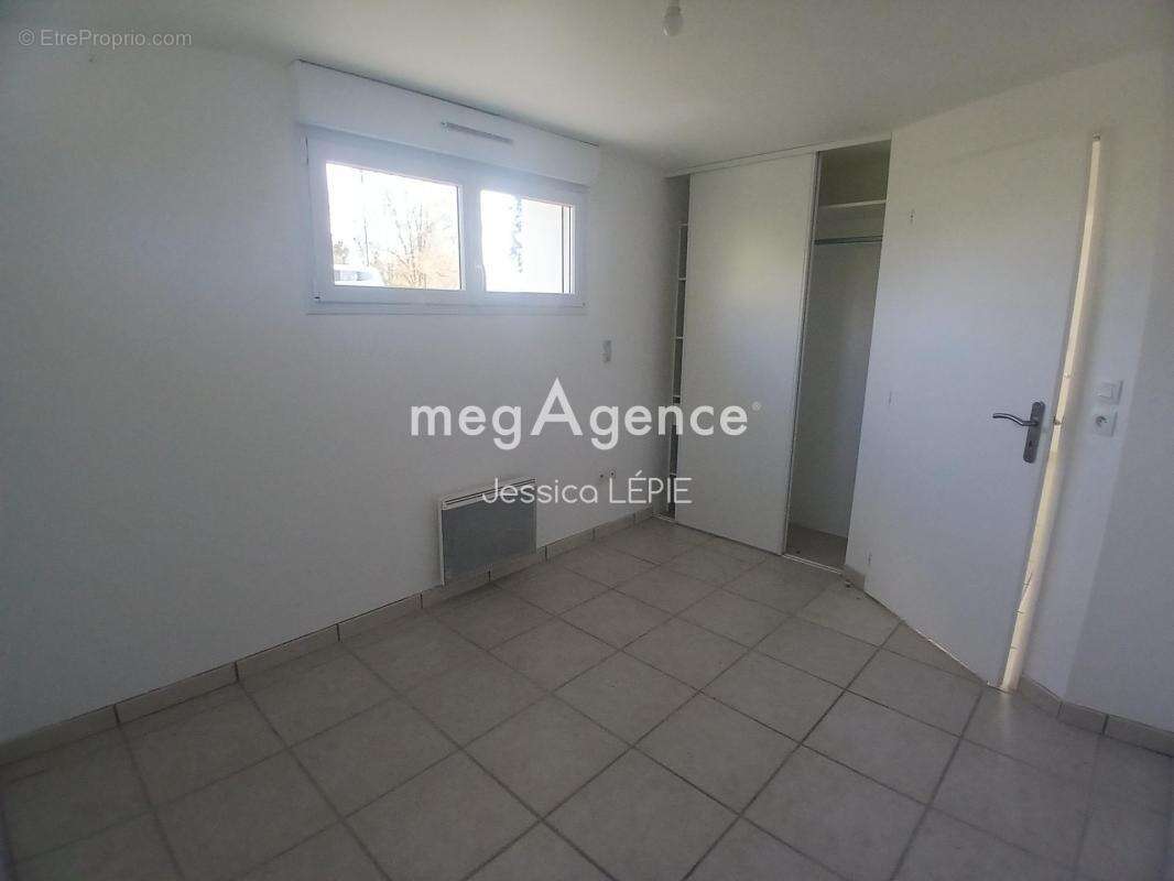 Appartement à AIFFRES