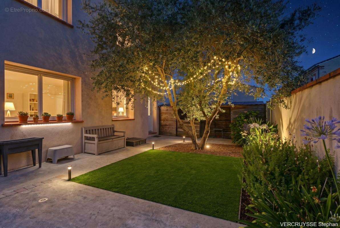 Maison Castelginest  175 m²  7 Pièces  5 Chambres + Bureau, piscine  DPE C  Proche Écoles & Calme - photo 26