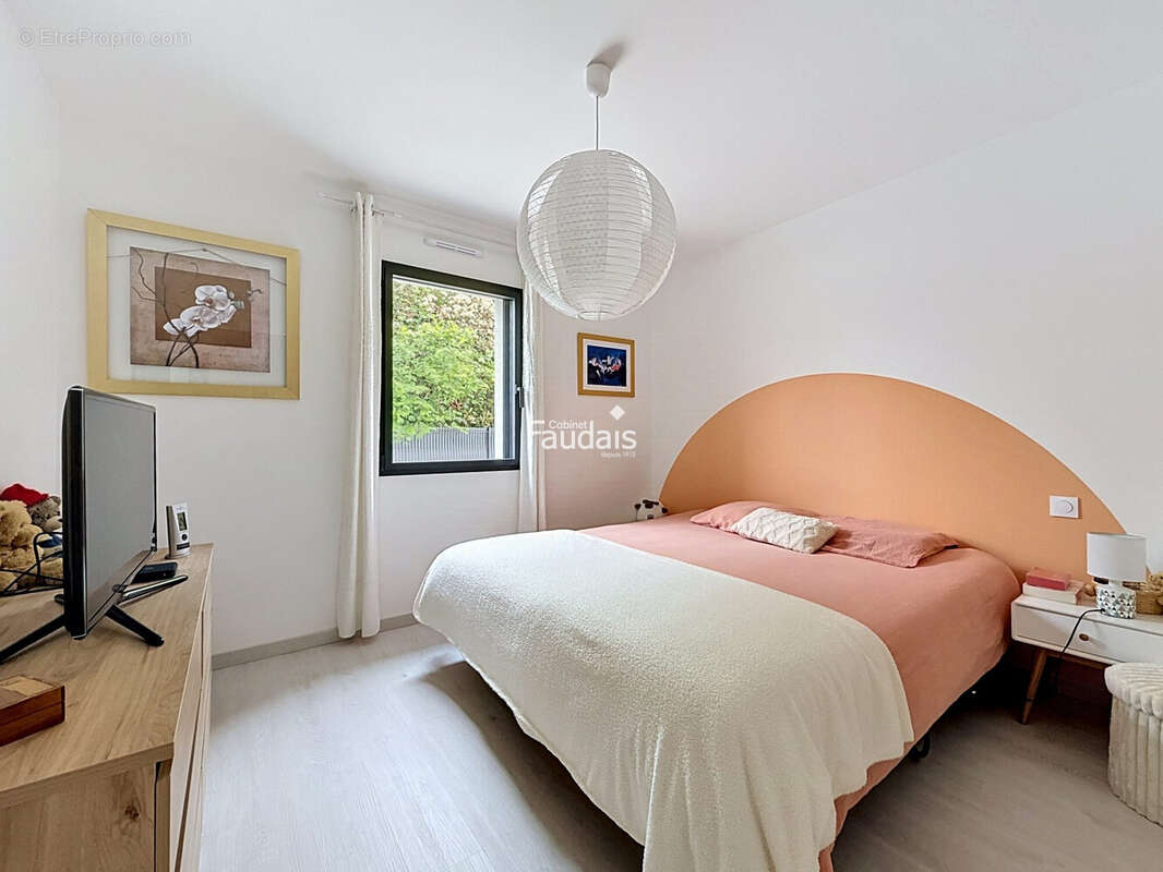 Maison 70 m² à Saint-Lo  - photo 6
