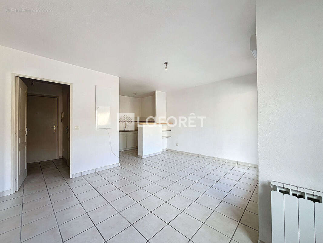 Appartement à VILLENEUVE-LES-BEZIERS