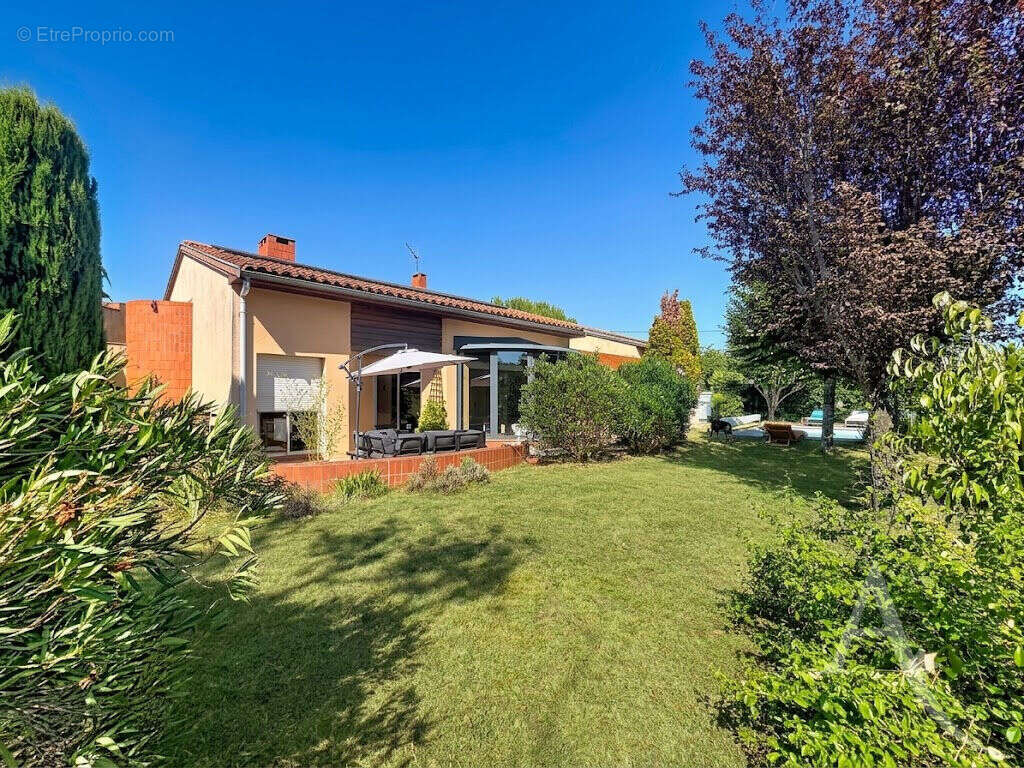 Maison d'architecte Saint Hilaire 5 pièce(s) 170 m2 avec garage et piscine - photo 8