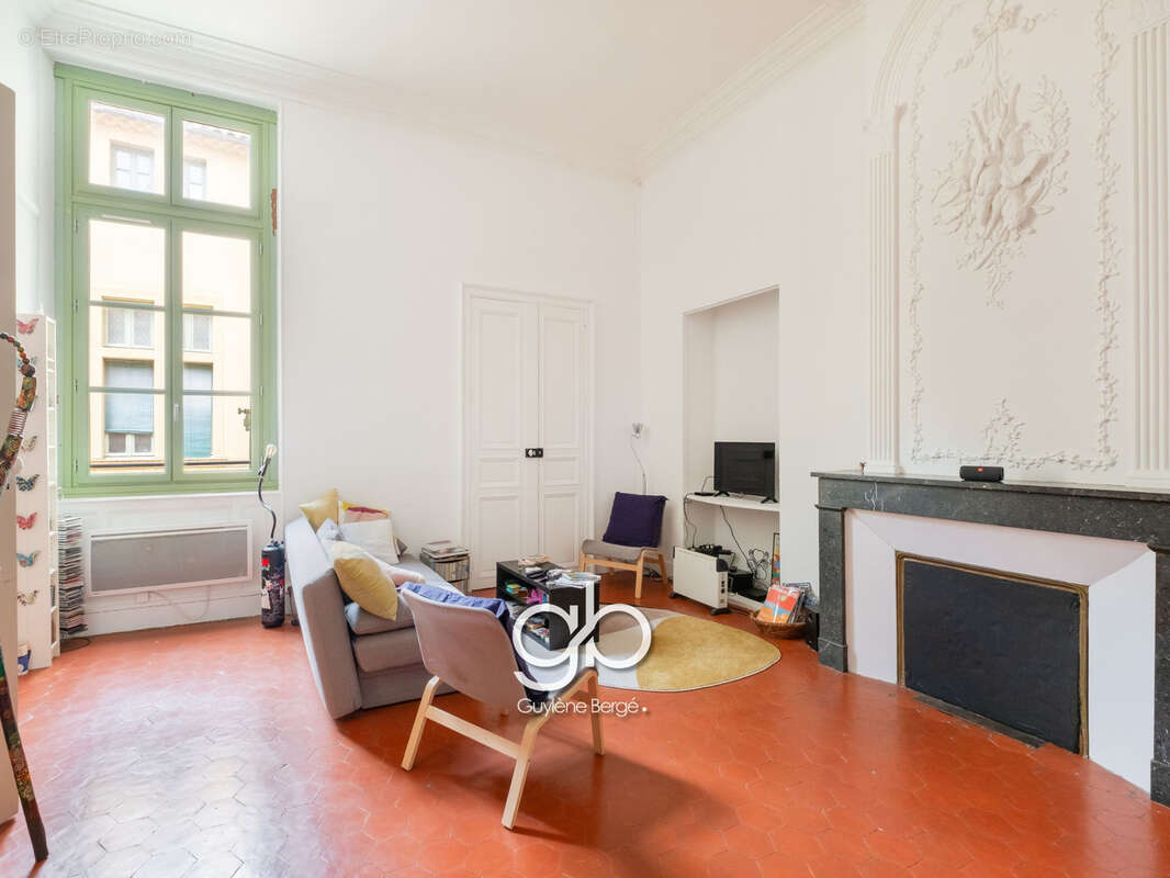 Appartement de caractère dans hôtel particulier à béziers   88 m2   volumes   charme ancien - photo 2