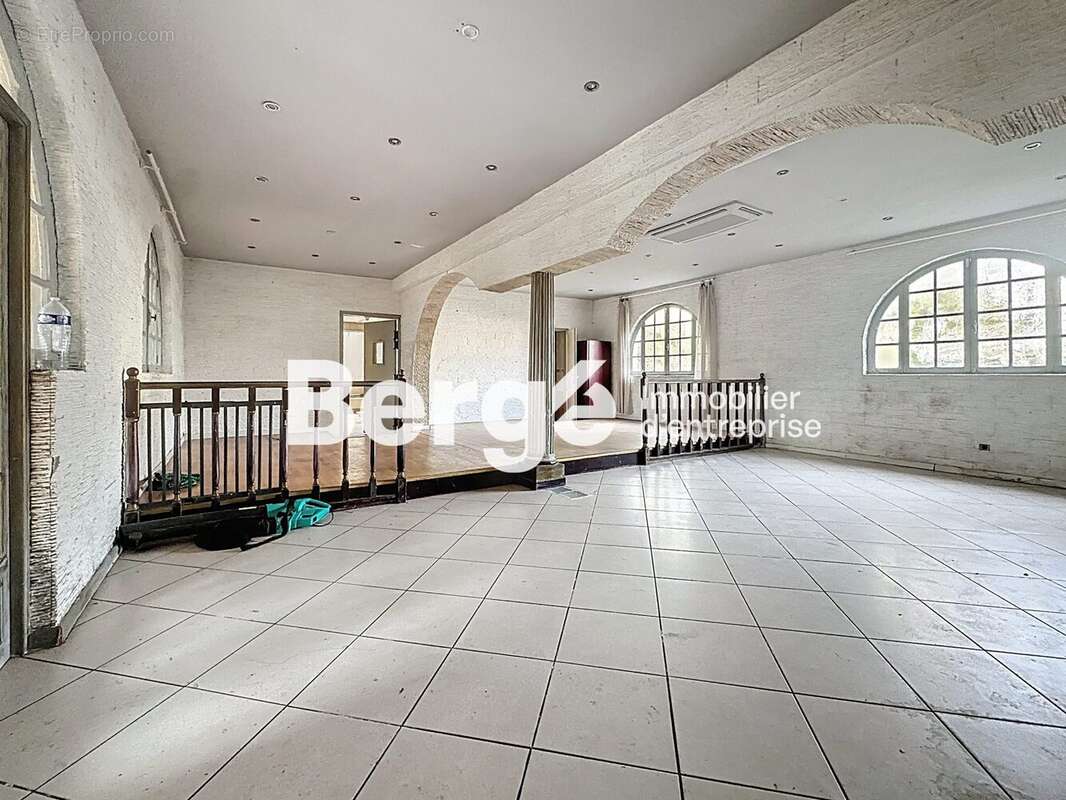 Commerce à CAGNES-SUR-MER