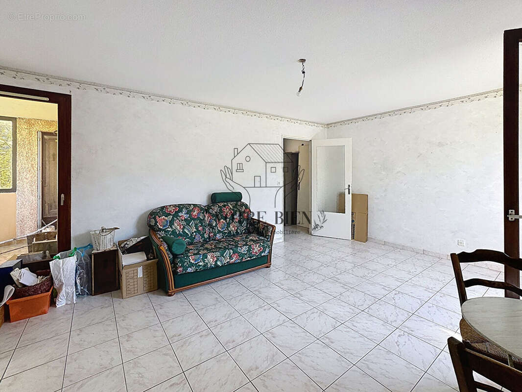 Appartement Manosque 4 pièce(s) 83.05 m2 - TERRASSE - CAVE - STATIONNEMENT - photo 5