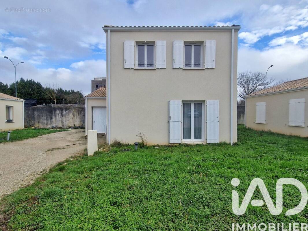 Photo 1 - Maison à ANGOULEME