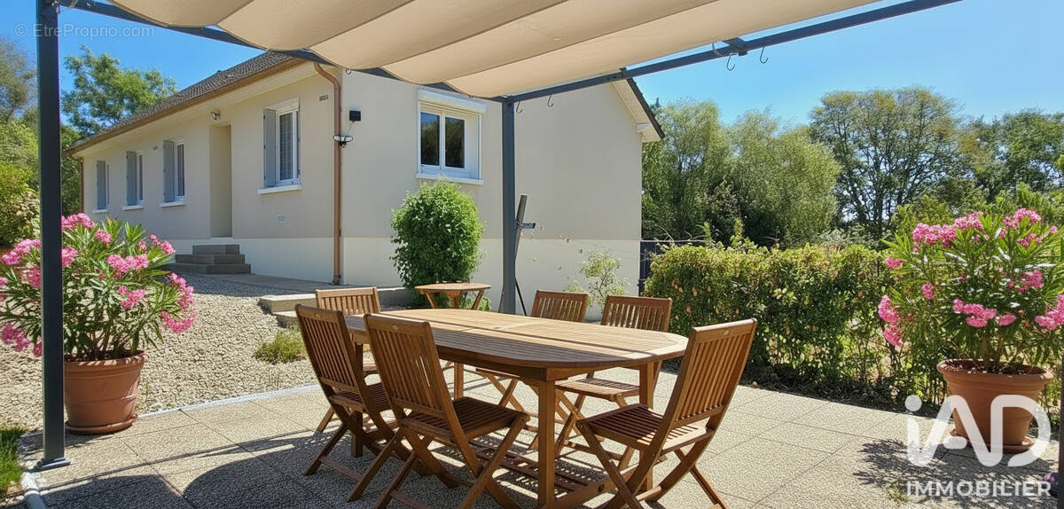 Photo 1 - Maison à SAINT-AMAND-MONTROND