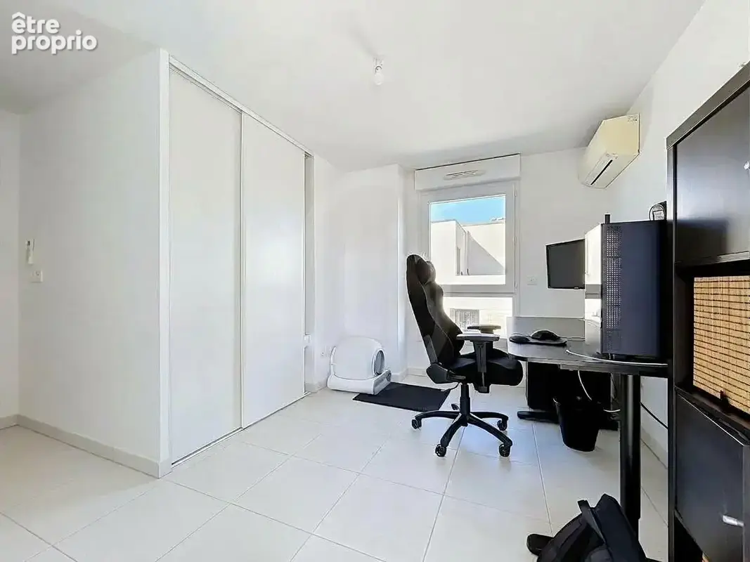 SAINT-JEAN DE VEDAS - DUPLEX de 82 m² avec deux terrasses - photo 11