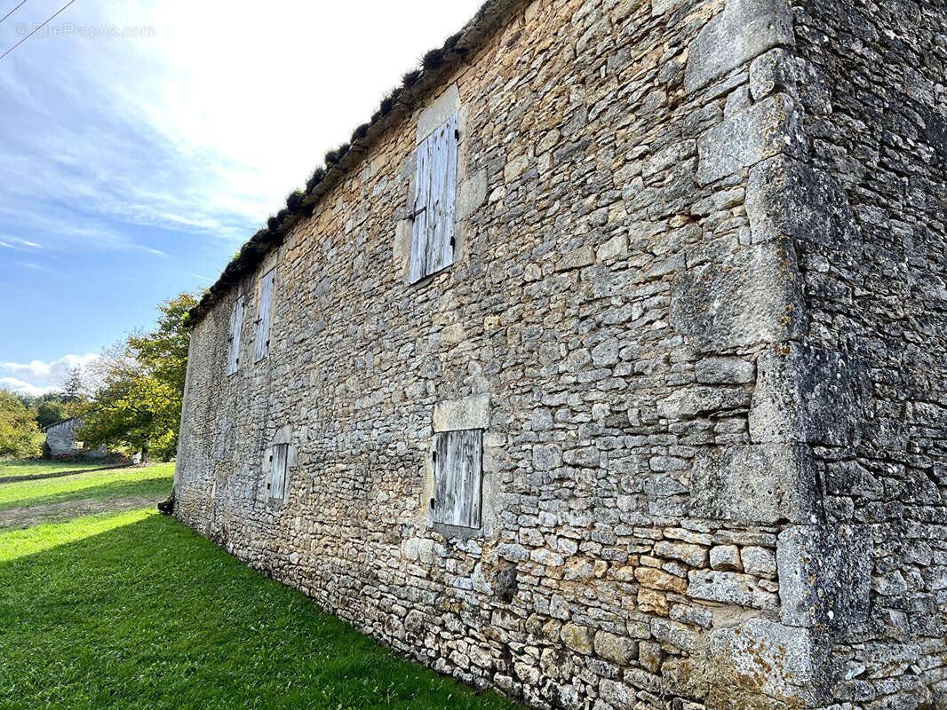 Autre à PUY-L&#039;EVEQUE