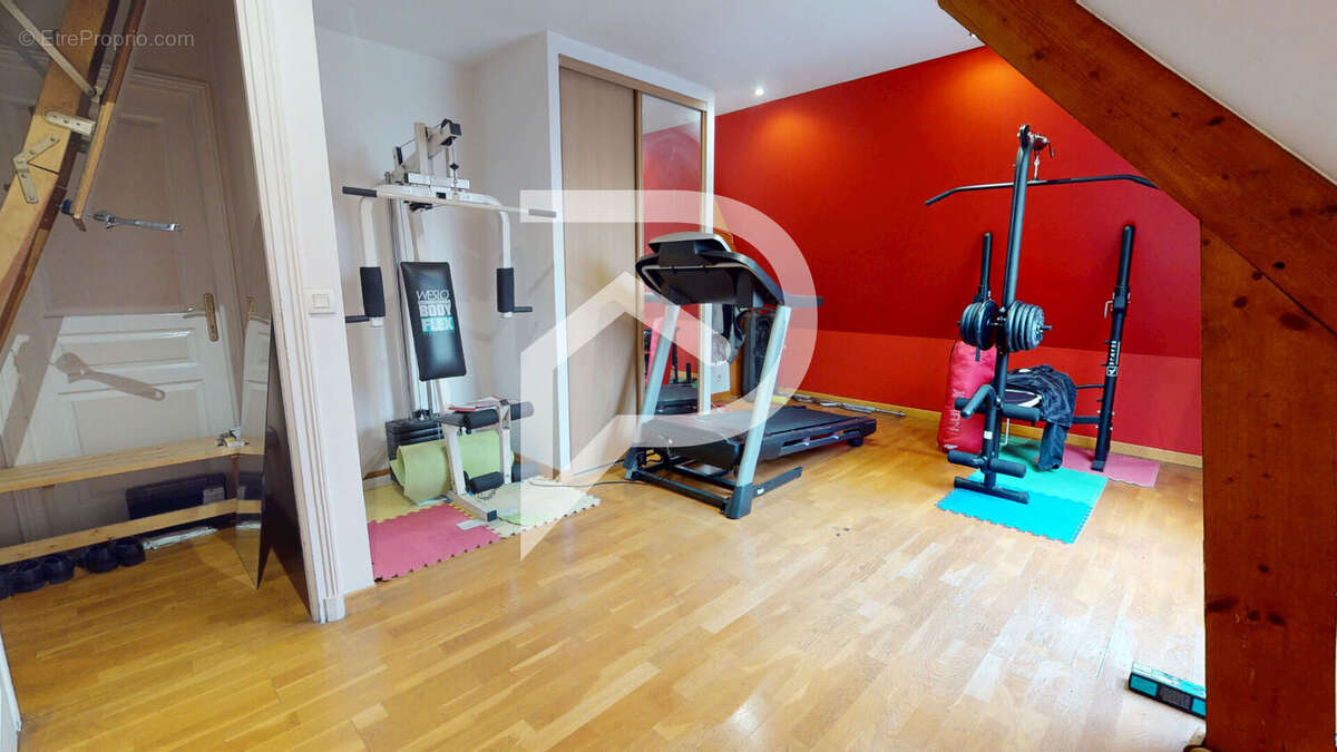 Appartement à LES MUREAUX