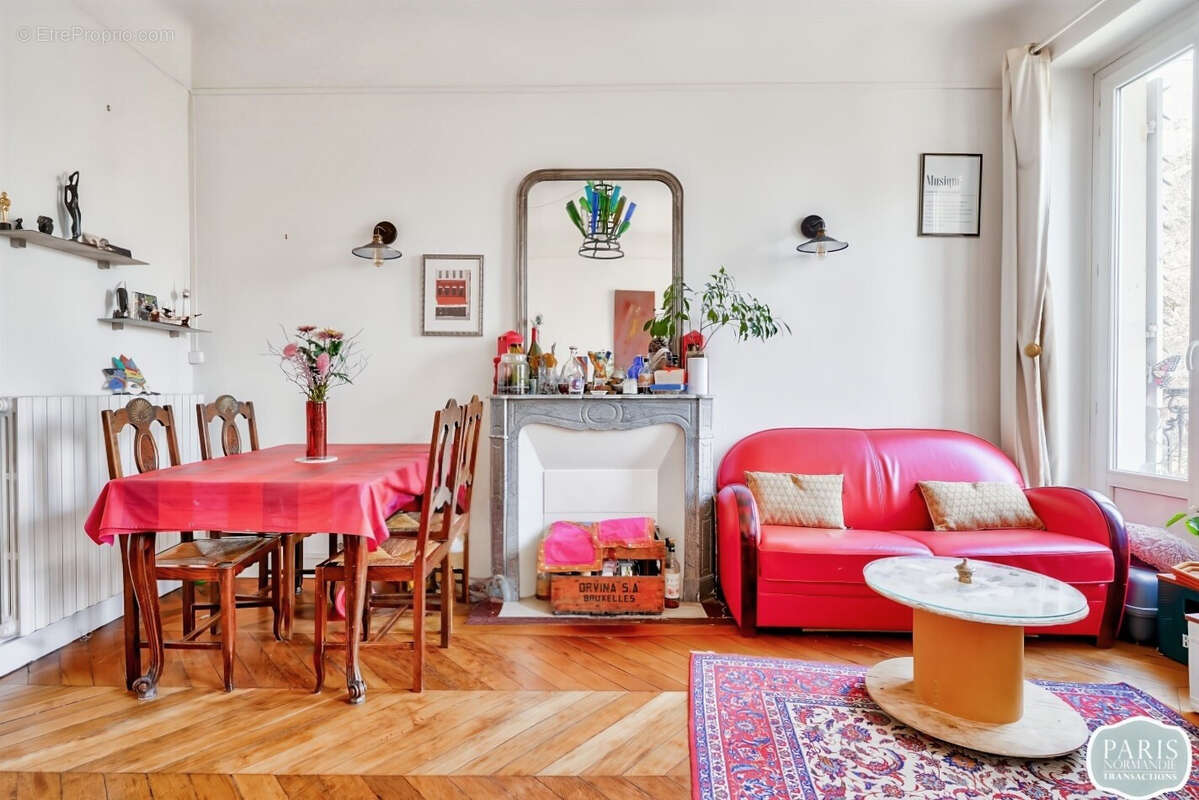 Appartement à PARIS-10E