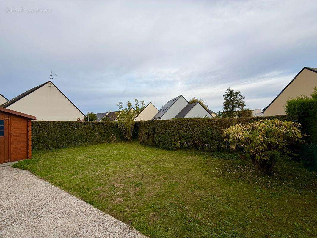 Maison à SAINT-GERMAIN-LA-BLANCHE-HERBE