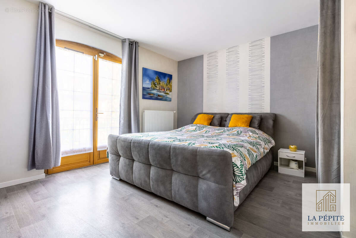 Maison à SAINT-AMAND-LES-EAUX