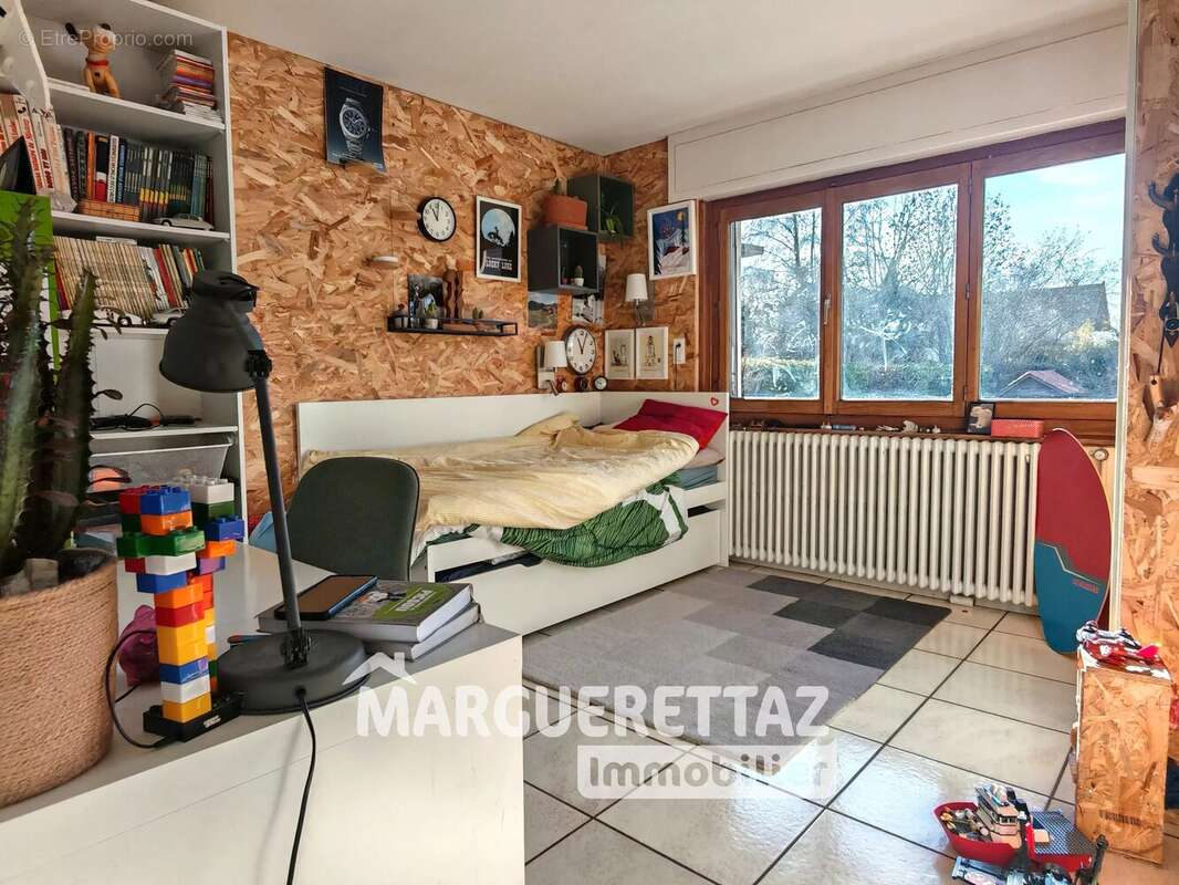 Maison à VETRAZ-MONTHOUX